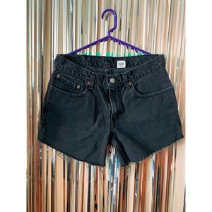 Black Levi’s Vintage Cutoff Shorts